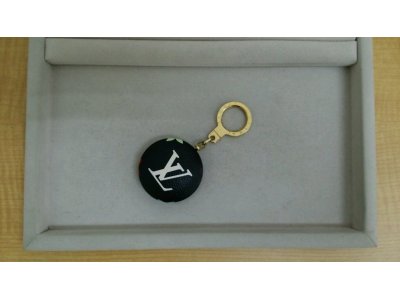 ルイヴィトンアストロピルキーホルダー買取しました。質岡崎質屋岡崎市貴金属ジュエリー金プラチナダイヤモンド時計ロレックスオメガブランドバックルイヴィトンシャネルエルメス携帯スマートフォン商品券株主優待券図書カードクオカードのお買取は地域No1安心高価買取&質の大黒屋質岡崎店にお任せ下さい。