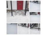 厚別区厚別西にて 玄関周りの除雪 札幌市便利屋 TAKUMI合同会社