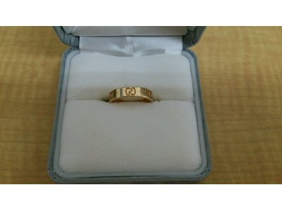 グッチアイコンリング買取しました。質岡崎質屋岡崎市貴金属ジュエリー金プラチナダイヤモンド時計ロレックスオメガブランドバックルイヴィトンシャネルエルメス携帯スマートフォン商品券株主優待券図書カードクオカードのお買取は地域No1安心高価買取&質の大黒屋質岡崎店にお任せ下さい。