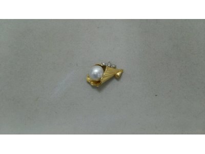 K18ペンダントトップ買取しました。質岡崎質屋岡崎市貴金属ジュエリー金プラチナダイヤモンド時計ロレックスオメガブランドバックルイヴィトンシャネルエルメス携帯スマートフォン商品券株主優待券図書カードクオカードのお買取は地域No.1安心高価買取＆質の大黒屋質岡崎店にお任せ下さい。