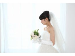 感動のドレス姿に♪　最幸の花嫁支度コース☆　90分　8940円
