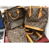 今、古いモノグラムが熱い!!　【LOUIS　VUITTON　モノグラム　キーポル　スピーディー　バケット】高価買取させて頂きました!!　古いヴィトンのバッグの買取は大黒屋　京急久里浜駅前店にお任せください!!　ボロボロでもベタ付きありでも、ヌメ革に雨しみがあってもも大丈夫!!　相場以上の高価買取を致します(^-^)!!