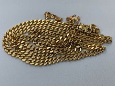 金価格高騰中 タイミングが抜群です! K18 ネックレスと金歯 ご持参頂きました。 買取は当店へ