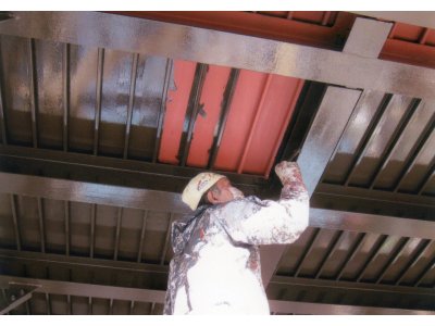 塗装工事埼玉(飯能市)鉄骨ベランダ、コスモスペイントの塗り替え