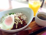 ロコモコ丼