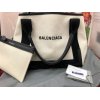 ☆土日も元気に営業中☆　【BALENCIAGA　バレンシアガ　339933　ネイビー・カバス　S　トアル地　中古ほぼ未使用品】高価買取させて頂きました!!　久里浜・野比・ハイランド・浦賀・横須賀・三浦・衣笠・葉山・三崎口周辺のお客様から絶大な支持を頂いている、人気の買取店はオレンジの看板でお馴染みの”大黒屋　京急久里浜駅前店”です(^-^)!!