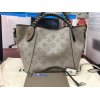 ♪素敵なBAG高価買取♪　【LOUIS VUITTON ルイ・ヴィトン M53914 マヒナ　ヒナPM　ガレ　2WAYショルダーバッグ　ほぼ未使用!!】高価買取させて頂きました!!　なかなか流通量の少ないマヒナラインからヒナPMをお持ちいただきました!!　しかも持ち手がレアなバージョンでカラーも人気のガレ。言う事なし(^-^)!!　プロの買取鑑定査定士がお客様大満足の高値で買取させて頂きました♪