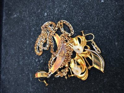 金製品の買取しています