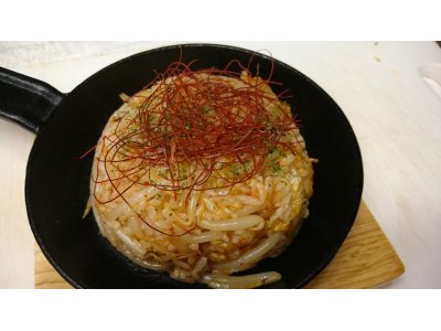 本日27日（金）は17：30より営業いたします。  『キムチチャーハン（650円）』 ある時限定です。お腹がすいてる方どおぞ！