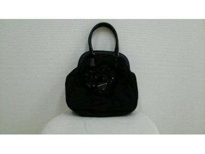 プラダ　バック　買取しました