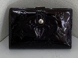 ヴィトン財布 高価買取りさせて頂きました。 外貨両替 土日祝日も19:00までOKです