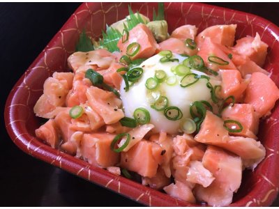 塩だれサーモン丼