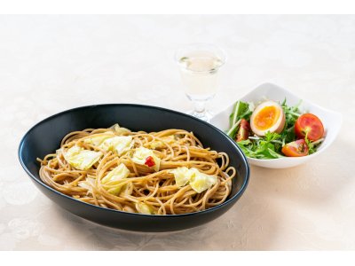 全粒粉パスタのペペロンチーノ