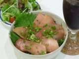 １１：３０ランチタイムスタート ～ラストオーダー２１：００まで営業します。