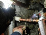 給水管水漏れ補修