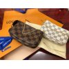 ☆ヴィトン無制限高価買取☆　【LOUIS VUITTON　ルイ・ヴィトン　ミニ・ポシェット・アクセソワール　ダミエ・エベヌ　アズール　新品・未使用】高価買取させて頂きました!!　たくさんのお客様が当店を選んでご来店下さっています(^-^)!!　選ばれるのにはしっかりとした理由があります。査定士のレベルの高さ、豊富な知識と経験でお客様に満足していただきます!!　是非、1度ご来店くださいませ♪