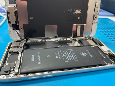 尼崎のiPhone・スマホ修理店スマホメディック 本日も元気にオープン