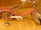 人気の子供自転車「LUXURIOUS・KIDS」の春色が入荷しました。