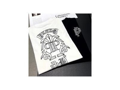 クロムハーツ Tシャツ モノトーンロゴ&グラフィック 洗練されたストリート CHROME HEARTS