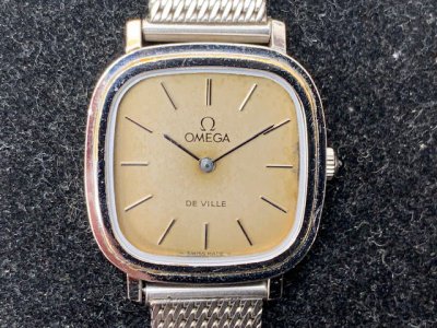手巻き OMEGA オメガ 腕時計 高額査定となりました