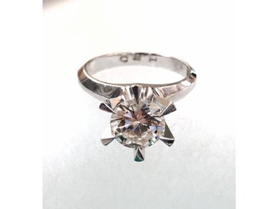 金 プラチナ・ロレックス・シャネル・ヴィトン・エルメス ・ 時計・バッグ・チケット 金券 商品券 茅ヶ崎 寒川 湘南 高価買取!大黒屋 茅ヶ崎エメロード店 金券ショップ ブランド スマホ ゲーム機 買取