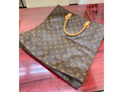 寒川 茅ケ崎 辻堂 湘南 高価買取 ! シャネル ロレックス ヴィトン ブランド品・金相場 金価格 金買取 プラチナ・腕 時計・チケット 金券 回数券 その場で 現金買取 ! 大黒屋 茅ヶ崎エメロード店 金券ショップ 携帯 スマホ ゲーム機 リサイクルショップ