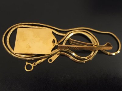 金歯 純金めがね ネックレス 金貨 小判 トロフィー 「貴金属」の買取は当店です。
