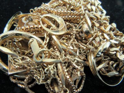 金、プラチナ、ダイヤモンド高価買取中です。