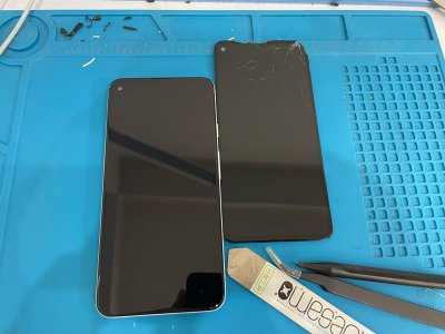 今回の修理はGooglePixel4a5G 画面割れ修理です!