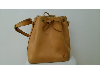 ヴィトン バック 買取しました