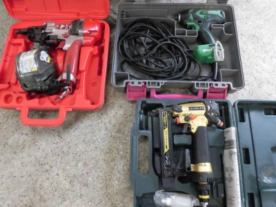 高圧エア釘打ち機入荷しました