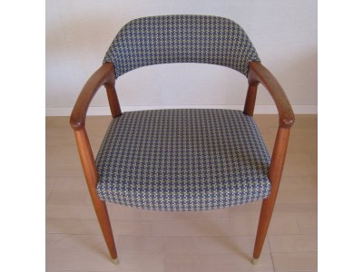 椅子・ソファーなどの　張替え / 修理 / リフォーム
