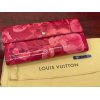 ♪限定商品も高価買取♪　【LOUIS VUITTON ルイ・ヴィトン　M90022　ポルトフォイユ・サラ　イカットフラワー　ローズアンディアン　中古品】高価買取させて頂きました!!　京急久里浜駅を出て徒歩二分。ミニストップの方向に歩いて来ていただくとオレンジ色ののぼりが出ています!!　プロの買取鑑定査定士常駐の人気買取店です(^-^)!!