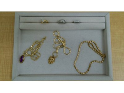 K18ネックレスなど買取しました。質岡崎質屋岡崎市貴金属ジュエリー金プラチナダイヤモンド時計ロレックスオメガブランドバックルイヴィトンシャネルエルメス携帯スマートフォン商品券株主優待券図書カードクオカードのお買取は地域No1安心高価買取&質の大黒屋質岡崎店にお任せ下さい。