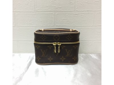 ルイヴィトン ポーチ をお買取させて頂きました!