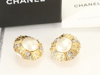 シャネルのイヤリングを買取させていただきました♪