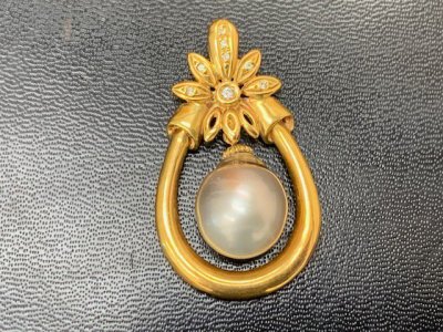 K18 パールダイヤペンダントヘッド　高価買取りさせて頂きました。　　　パール、赤珊瑚、色石の買取も当店です。