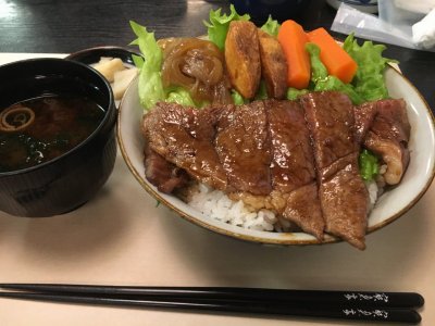 松阪牛のステーキ