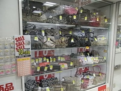 コーチの新品バックがお買い得!