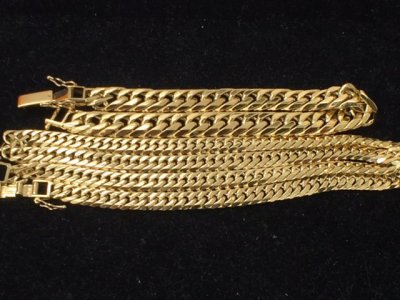 金価格 高騰中です K18 ネックレス100g お買取りさせて頂きました