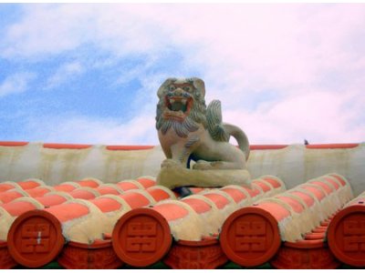 沖縄県シーサー探訪　漆喰い屋根シーサー　名護市