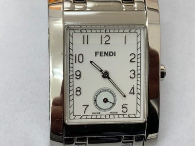 電池切れ 不動 FENDI フェンディ クオーツ腕時計 高額査定となりました