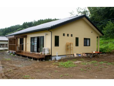 立地は自然に囲まれ、子供も安心、使いやすい平屋建！