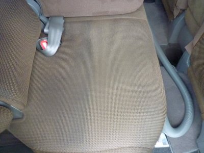 車のシートクリーニング　一脚！！