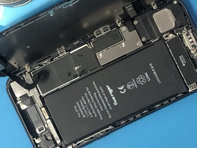 画面割れ修理やバッテリー交換など、スマホのトラブルはお任せくださ