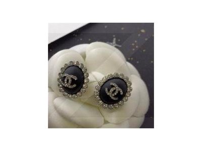 期間限定 CHANEL ピアス ブラッククリスタル フレームオーバル シャネル