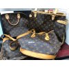 ☆大量お持込で更に高価買取☆　【LV　モノグラム　バッグ　大量お買取!!　定番商品は常時高価買取が可能です(^-^)!!　アルマ　バティニョール・オリゾンタル　オデオン　バケツPM　化粧ポーチ】高価買取させて頂きました!!　10年20年経ってもなんのその!!　人気のバッグはいつまで経っても色あせません!!　使っていないものは是非、大黒屋 京急久里浜駅前店へ☆