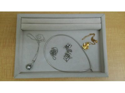 K18ネックレス買取しました。質岡崎質屋岡崎市貴金属ジュエリー金プラチナダイヤモンド時計ロレックスオメガブランドバックルイヴィトンシャネルエルメス携帯スマートフォン商品券株主優待券図書カードクオカードのお買取は地域No1安心高価買取&質の大黒屋質岡崎店にお任せ下さい。