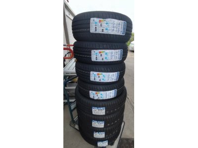 本日もタイヤ売れております