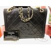 ☆シャネル製品在庫不足です!!高価買取☆　【CHANEL　シャネル　マトラッセ　ココマーク　パーティーショルダーバッグ　ヴィンテージシャネル】高価買取させて頂きました!!　ヴィンテージシャネル・アンティークシャネル・オールドシャネル…人気再熱です(^-^)!!　相場を熟知したプロの買取鑑定士だから古いお品物でもしっかり相場を見極めて、お客様の満足いくお買取価格をご提示致します!!